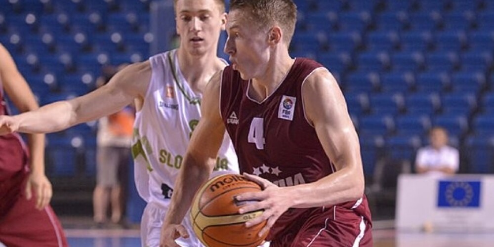 Latvijas U-20 basketbola izlase EČ otro posmu sāk ar uzvaru