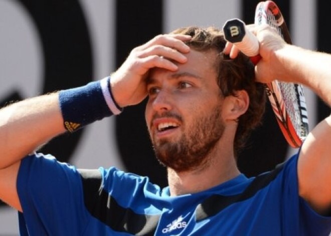 Gulbis negaidīti zaudē 140. raketei un nenopelna cīņu pret Federeru