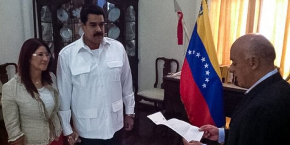 Своим отношениям Николас Мадуро и Силия Флорес обязаны Уго Чавесу