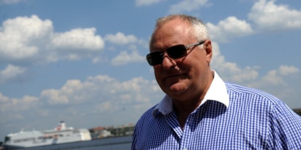 На острове Криеву можно будет переваливать только уголь, а перевалка других видов грузов останется там же, где теперь, или будет перенесена в другое место в зависимости от возможностей