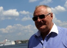 На острове Криеву можно будет переваливать только уголь, а перевалка других видов грузов останется там же, где теперь, или будет перенесена в другое место в зависимости от возможностей