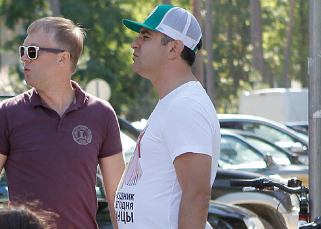 Гарик Мартиросян хочет переехать в Латвию к Сергею Светлакову. ФОТО