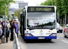 Svētku laikā pilsētas centrā tiks nodrošināti autobusu, tramvaju un trolejbusu papildu reisi