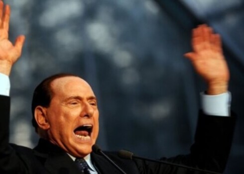 76-летний экс-премьер ранее заявил, что если приговор обжаловать не удастся, он откажется от смягчения наказания и отправится в тюрьму