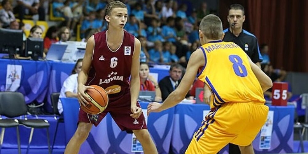 Latvijas U-16 basketbolisti EČ pirmā posma noslēdzošajā spēlē zaudē Horvātijai