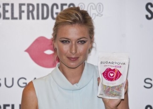 На этой неделе бренд Sugarpova отмечает первую годовщину. Шарапова вложила в производство жевательных конфет и резинки личные средства в размере $500 000