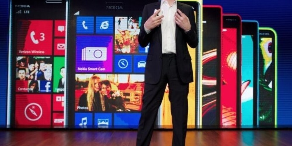 Не дожидаясь выхода нового iPhone, Nokia продает производство смартфонов вместе с патентами всего за 7 миллиардов долларов