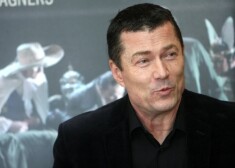 Как рассказал Жагарс, предложения занять пост министра культуры он получал дважды: первый раз, когда этот пост покинула Хелена Демакова, второй - этим летом, в связи с подготовкой программы Риги как культурной столицы Европы в 2014 году