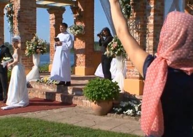 Pagaidiet! Viņa seriāla skatītājus musināja visu vasaru!