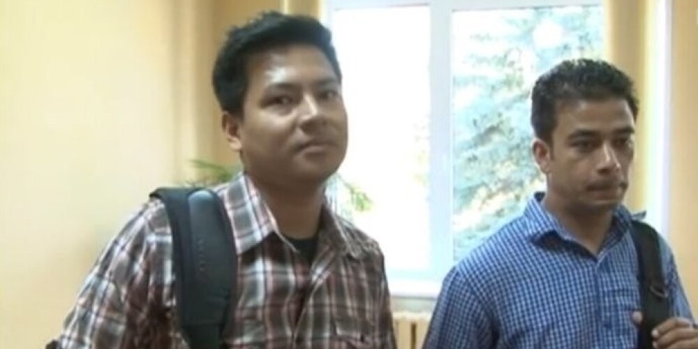 Из 59 желающих учится в Лавтвии непальцев и индийцев визу получили только трое