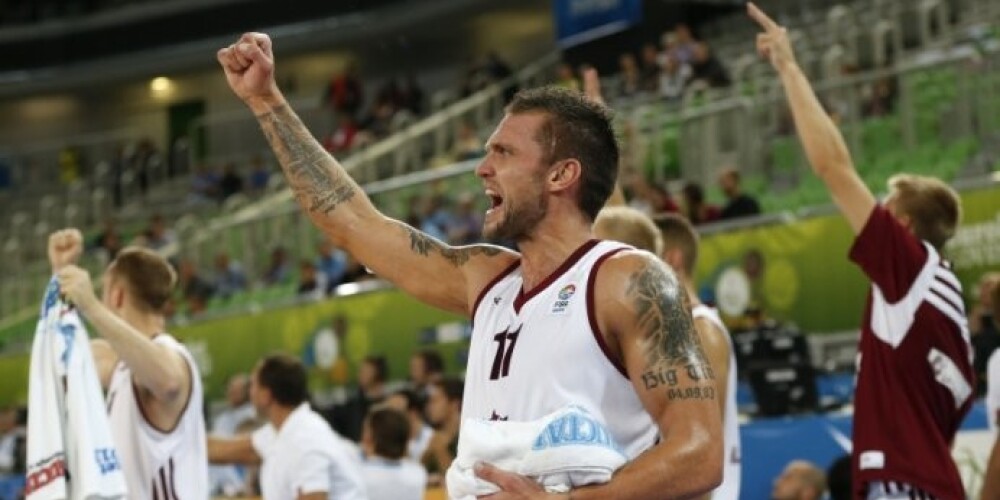 +34! Latvijas basketbola izlase sagrauj Ukrainu. VIDEO