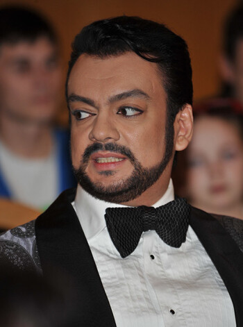 Филипп Киркиров решил проявить чувство юмора и хорошенько приложил коллегу