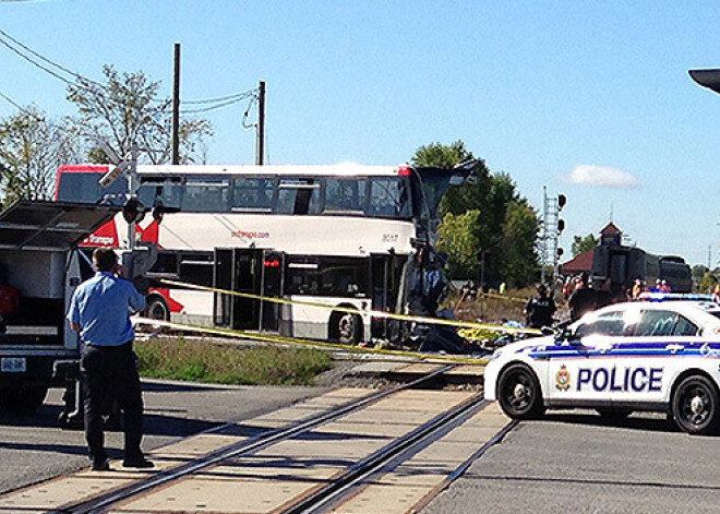 Autobusa un vilciena sadursmē Kanādā seši bojāgājušie. VIDEO