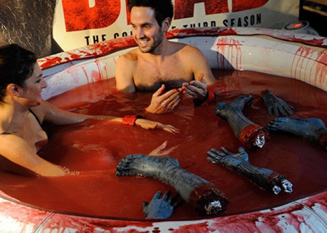 Hot Tub Cinema предлагает экстремальные развлечения