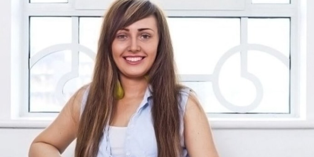 „Puisis, ko satiku pašā pirmajā randiņā, uzdāvināja man Louis Vuitton somiņu. Vēl reiz satikos ar plastikas ķirurgu, viņš uzdāvināja man tumīgākas lūpas,” spilgtākos mirkļus atminas meitene