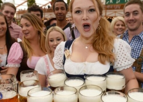 "Oktoberfest" šogad svin 203 gadu jubileju, šie svētki tika rīkoti tikai 180.reizi, jo pasākums vēstures gaitā ir ticis atcelts divu holeras epidēmiju, Pirmā un Otrā pasaules kara, kā arī ekonomisku un politisku krīžu dēļ.