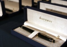 15 педагогов Риги вместе с «Золотой ручкой» получат и денежные премии