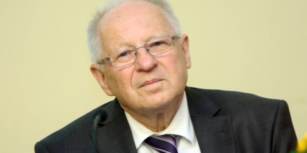 Латвия сейчас - неблагоприятная для науки страна, где наука не в чести, считает академик