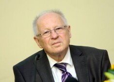 Латвия сейчас - неблагоприятная для науки страна, где наука не в чести, считает академик