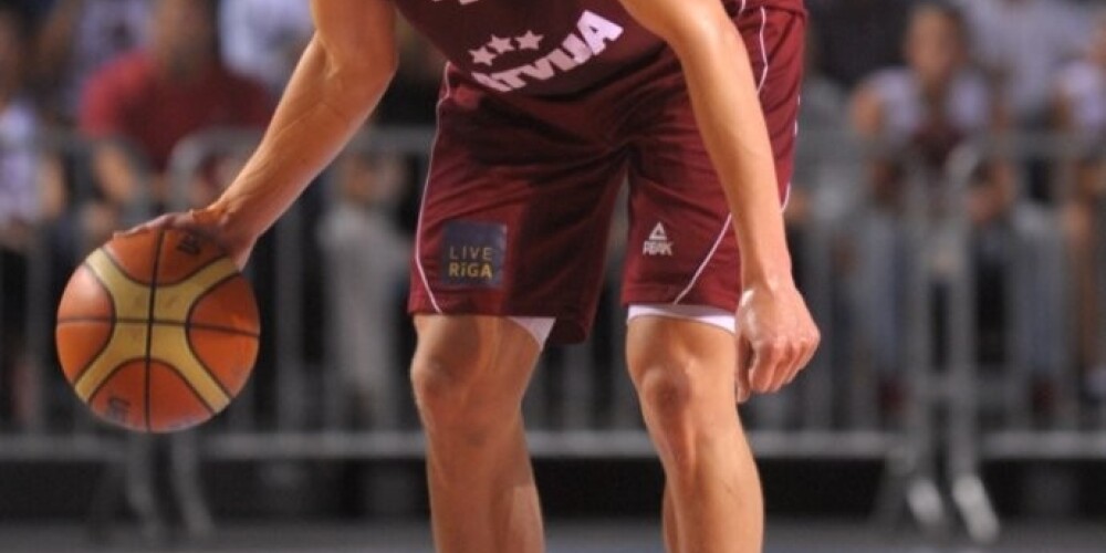 Kaspars Vecvagars šovasar bija Latvijas U-20 basketbolistes līderis, palīdzot tai izcīnīt sudraba medaļas.