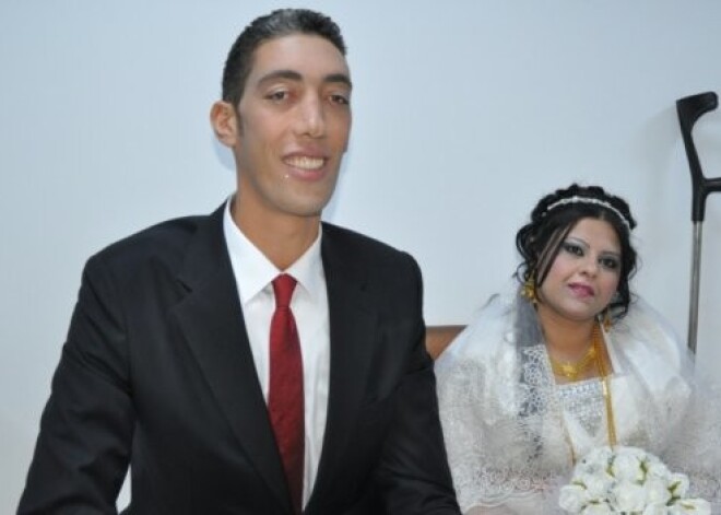 Самый высокий человек в мире женился. ФОТО