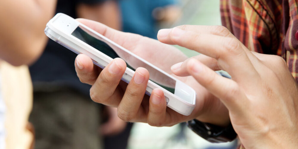 5 fakti, kas jāzina par mobilo telefonu kaitīgumu