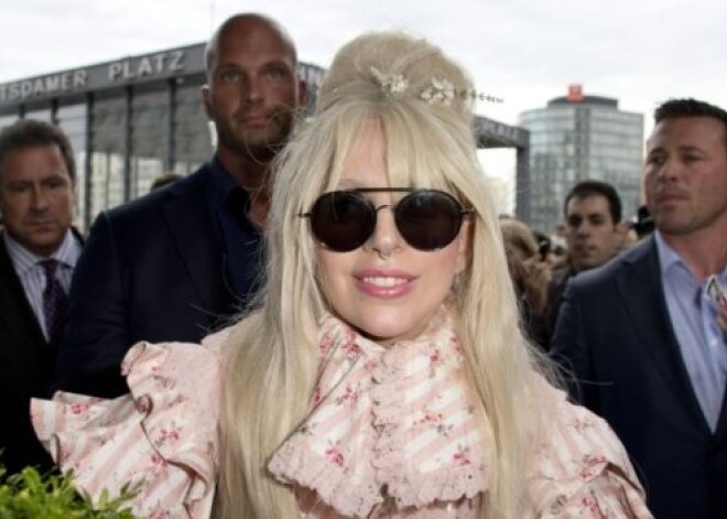 Lady Gaga в 2015 году полетит в космос и споет на орбите