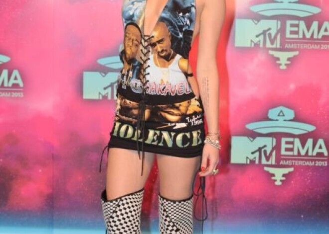 Dziedātāja un aktrise Mailija Sairusa.