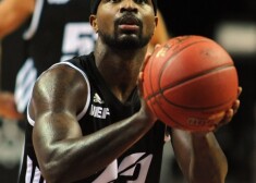 Neskatoties uz gūtajiem 15 punktiem, Dī Bruans pieļāva arī vairākas muļķīgas kļūdas.