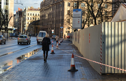 „Re&Re” pēc žoga sagrūšanas to ātri vien atlika atpakaļ.