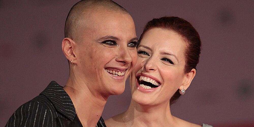 Шұлықтар мен колготкидегі эротикалық фотосуреттер Қырықтан асқан жалаңаш қазақ әйелдерінің суреттері