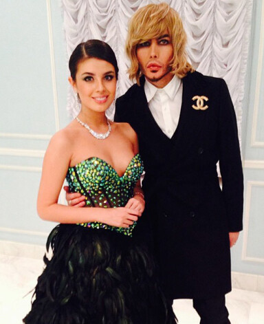 Марка Chanel всегда охраняет Сергея Зверева от сглаза и порчи