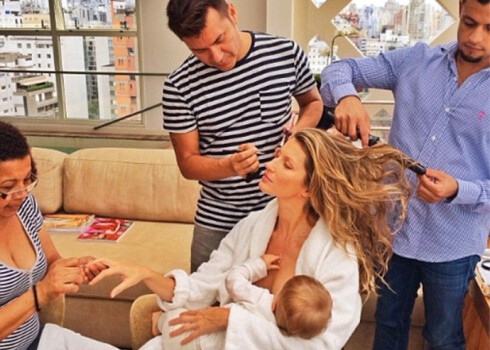 „Ko gan es iesāktu pēc 15 lidojumā pavadītām stundām un tikai trīs gulētām stundām, ja nebūtu šīs skaistumkopšanas brigādes!” – attēla komentārā raksta brazīliešu modele Žizele Bundhena.