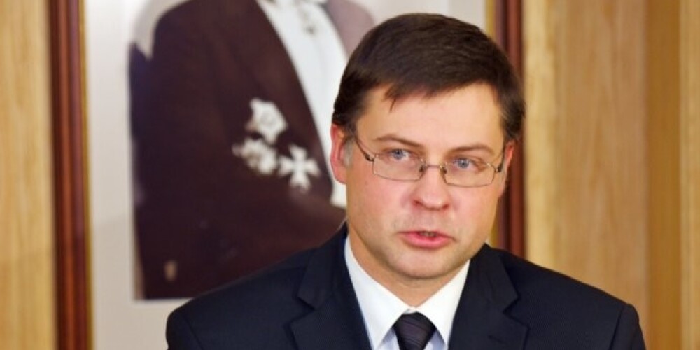 Домбровскис считает, что смету нужно уменьшить