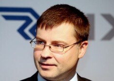 Ministru prezidents Valdis Dombrovskis.