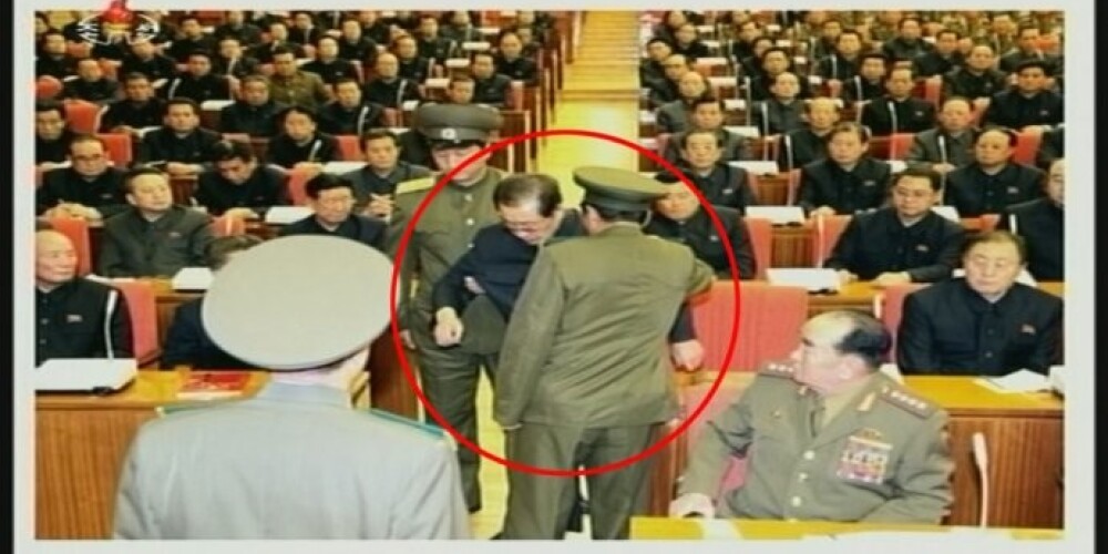 Официально Чан Сон Тхэку было предъявлено обвинение в трате государственных средств на женщин и наркотики