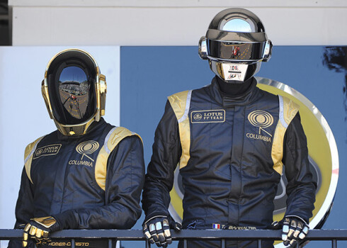 "Daft Punk" pretendē uz četrām "Grammy" balvām, tostarp par gada labāko albumu un gada dziesmu.