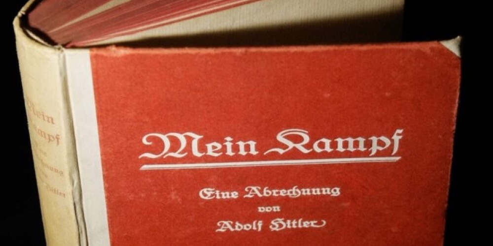 Hitlera "Mein Kampf" digitālie eksemplāri ir ļoti populāri internetā