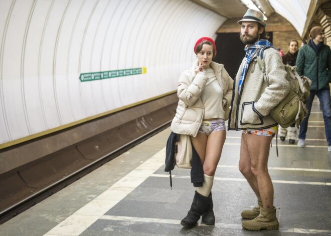 Ikgadējais bezbikšu metro brauciens