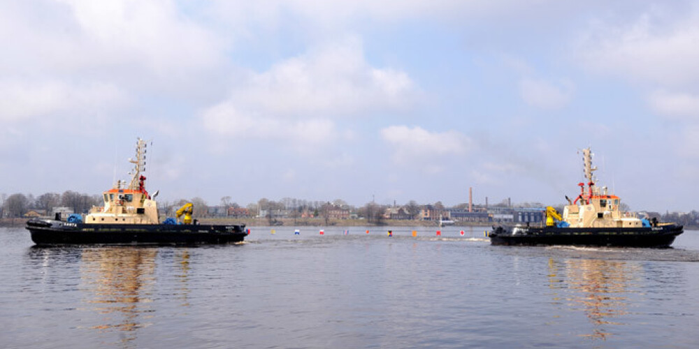 Rīgas brīvosta floti papildina ar jaunu loču kuģi