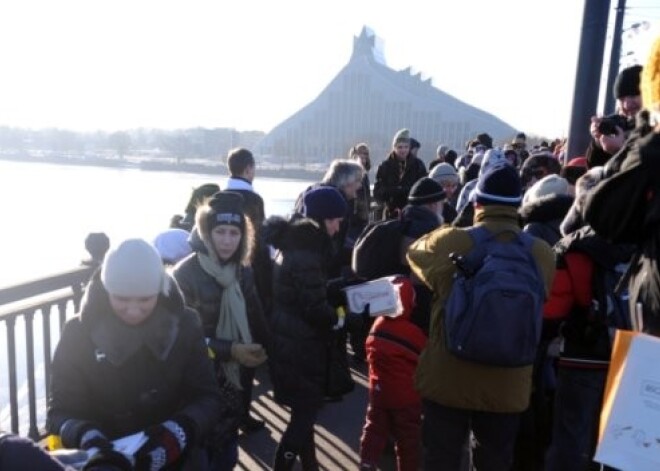 Bībeles un 2000 grāmatu ceļš uz Gaismas pili. FOTO. VIDEO