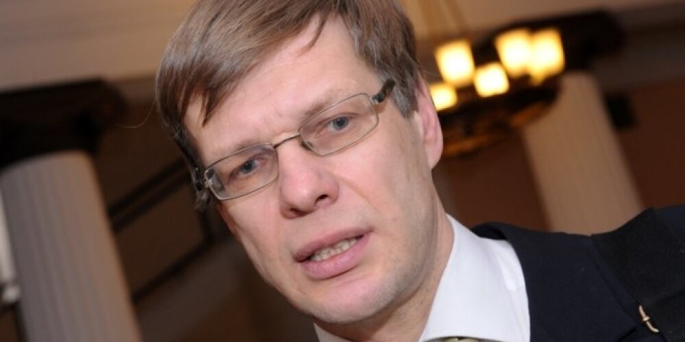 Министр уверен, что сможет заставить Рижскую думу отменить льготы для рижан на общественный транспорт