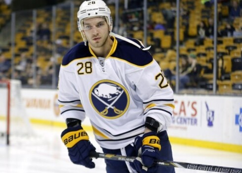 Zemgus Girgensons pēc neilga pārtraukuma atgriezies Bufalo "Sabres" pirmajā uzbrucēju trijniekā.