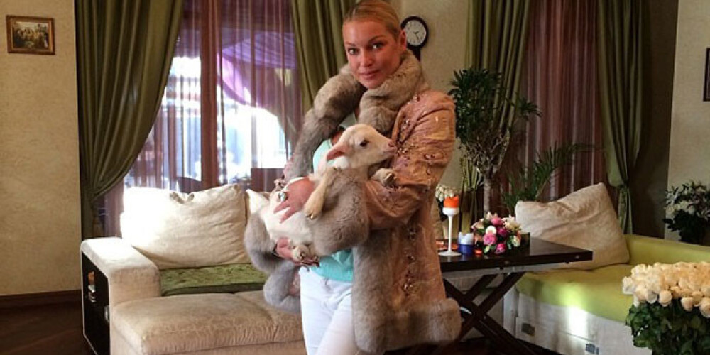 Анастасия Волочкова избавилась от козла. ВИДЕО