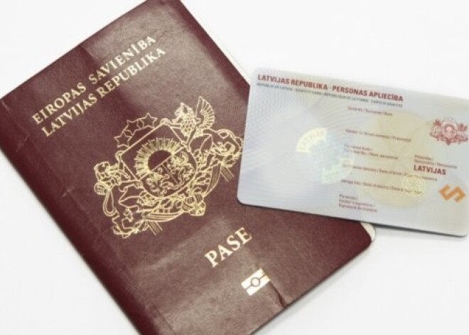 В прошлом году сократилось число новых граждан Латвии
