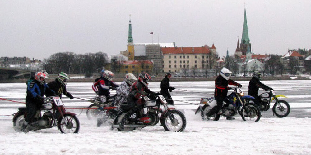 Uz Daugavas ledus notiks skijoringa karnevāls