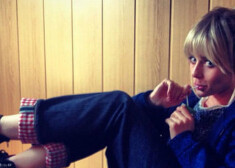 Жизнь Тины Кароль продолжается — именно так она поет в своей новой песне