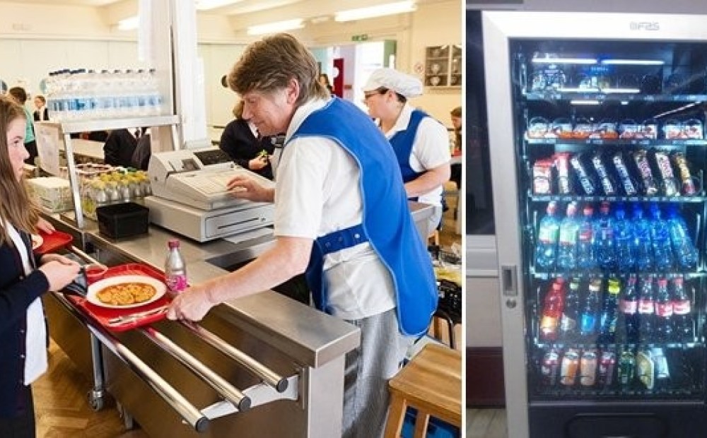 Школьный буфет терминалом кассы. Школьный буфет закупил шоколадных батончиков 20 шт. Чипсы в школьном буфете. Буфет в школе. Буфет в школе.