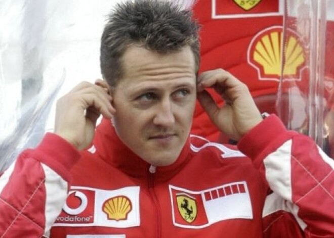 Состояние Михаэля Шумахера осложнилось пневмонией