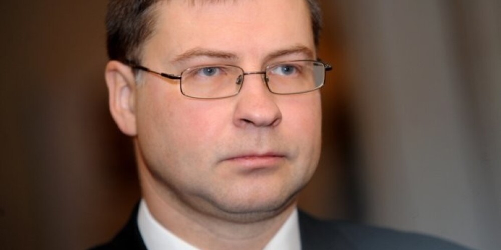 Домбровскис: в надзоре за БПБК необходимо уточнить роль премьера